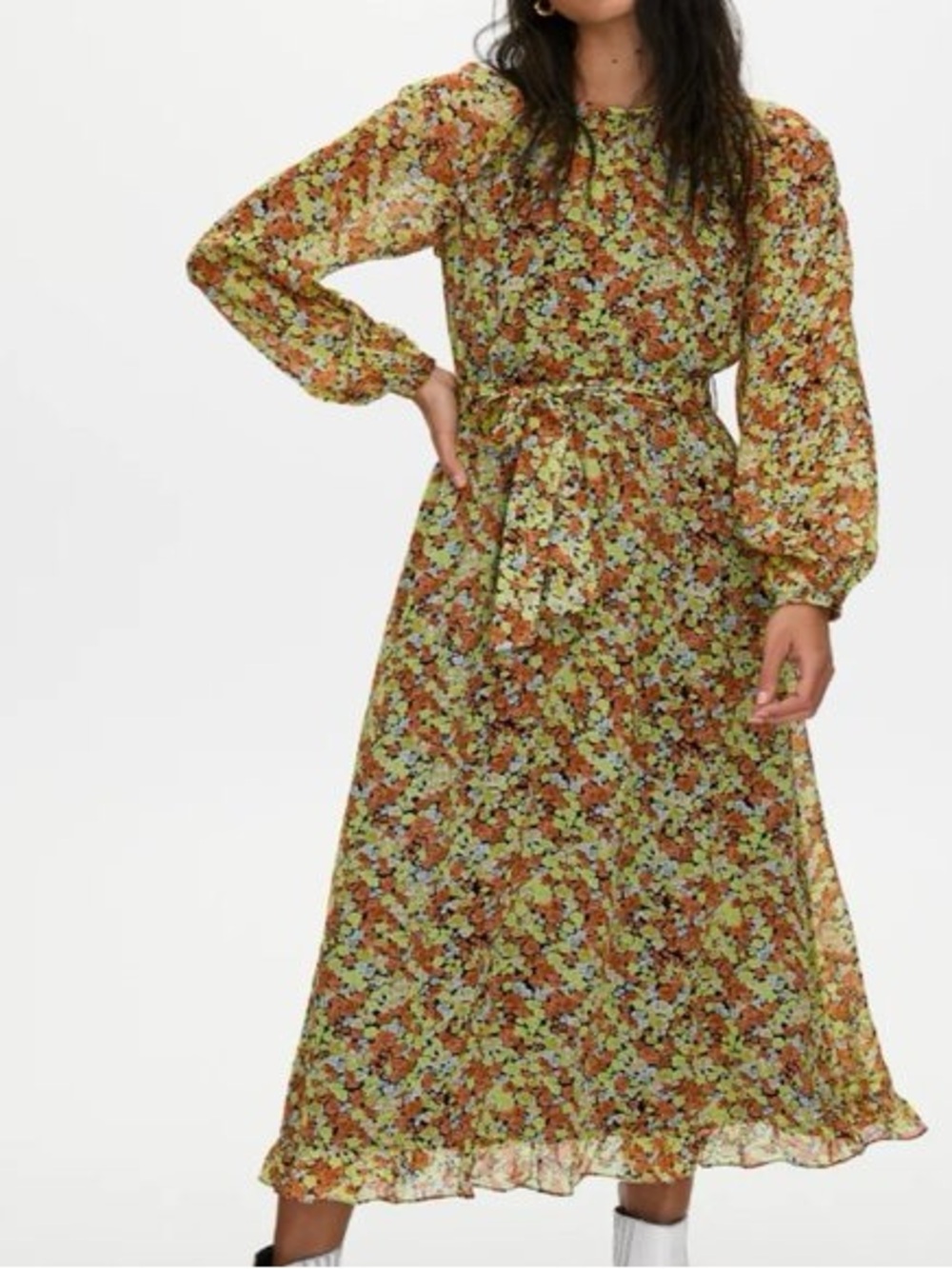 Little moon Aritzia Verbenna tiered midi puff sleeve belted floral dress
